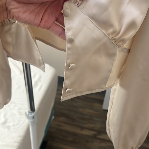 Simons Twik Silk Top - Picture 3 of 9